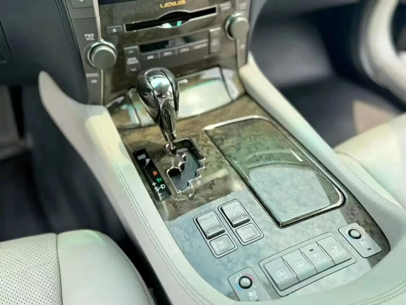 Lexus LS 2007 600hL Premium Edition фото 8
