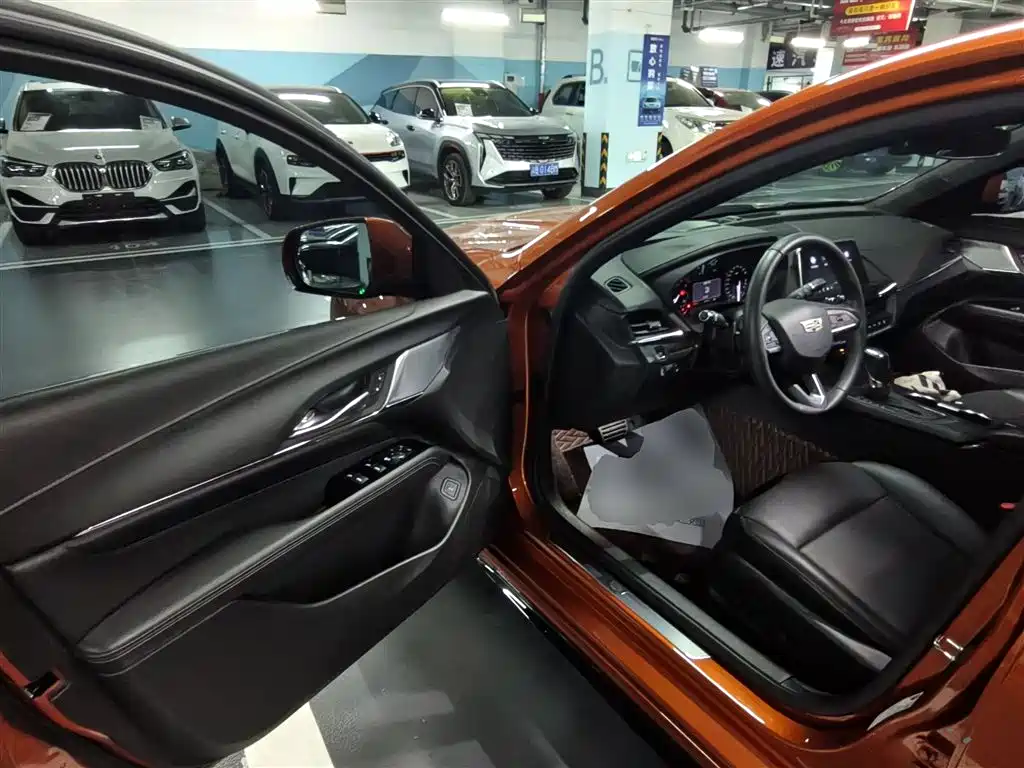 Cadillac CT4 2023 25T Luxury Model фото 15