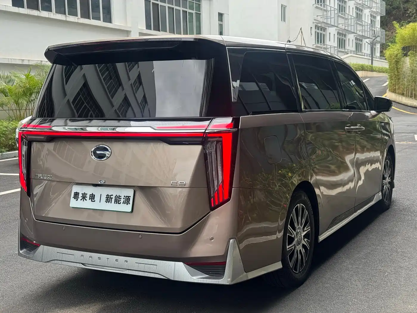 GAC Trumpchi Trumpchi E9 2023 E9 Champion Edition фото 7