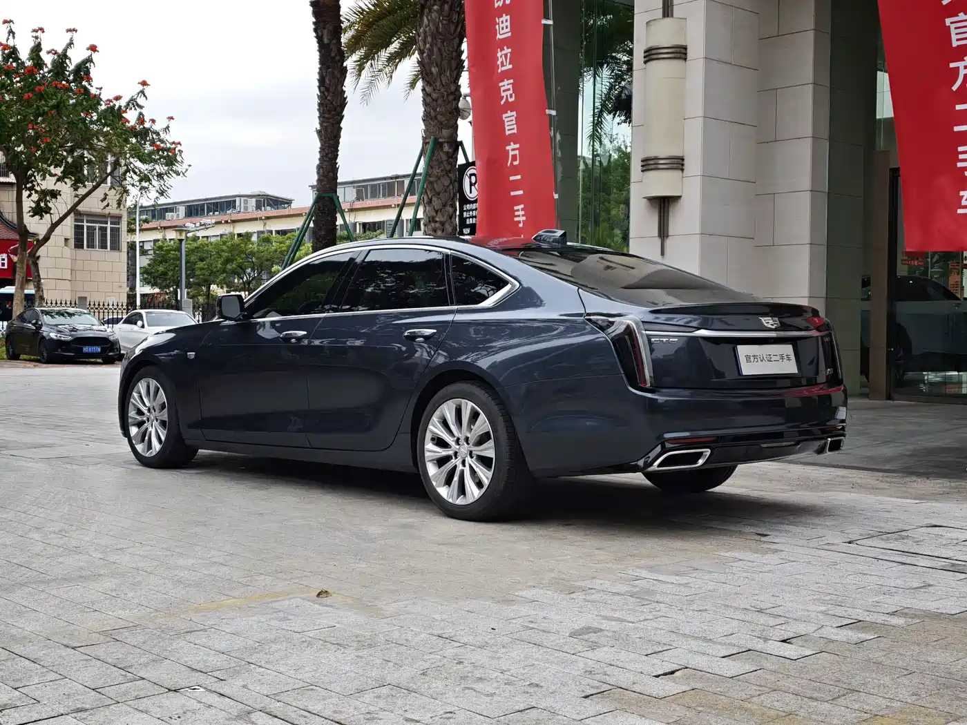 CADILLAC CT6