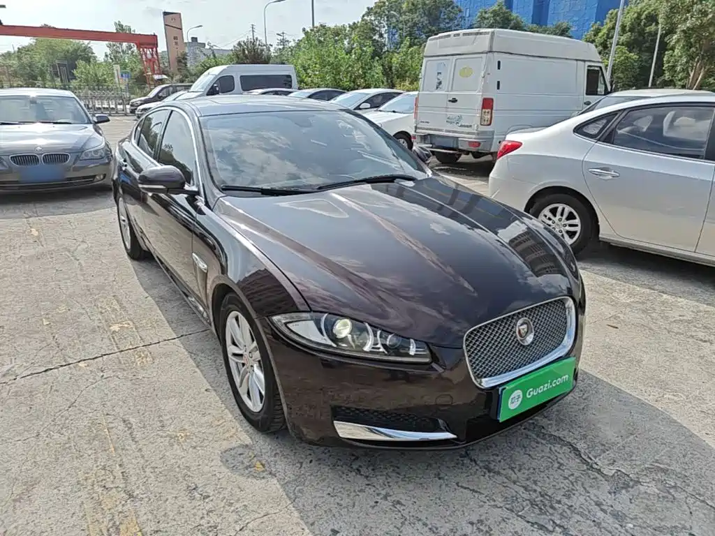 Jaguar XF 2014 2015 XF 2.0T Style Edition
