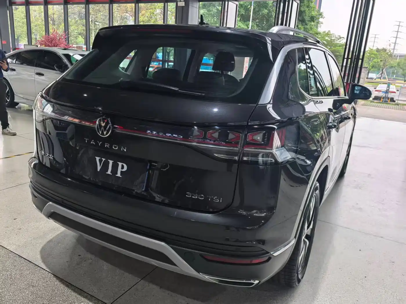 Volkswagen Tayron 2023 330TSI 2WD Luxury Plus Advanced Edition фото 5