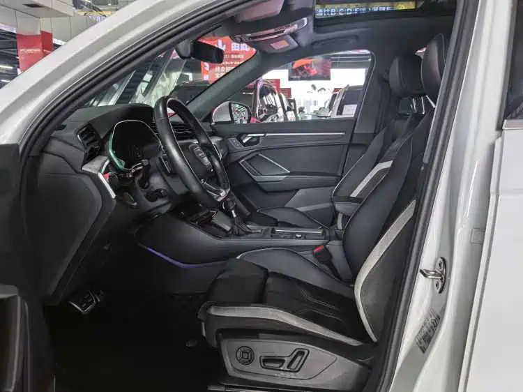 Audi Q3 2024 40 TFSI Fashion Sport фото 7