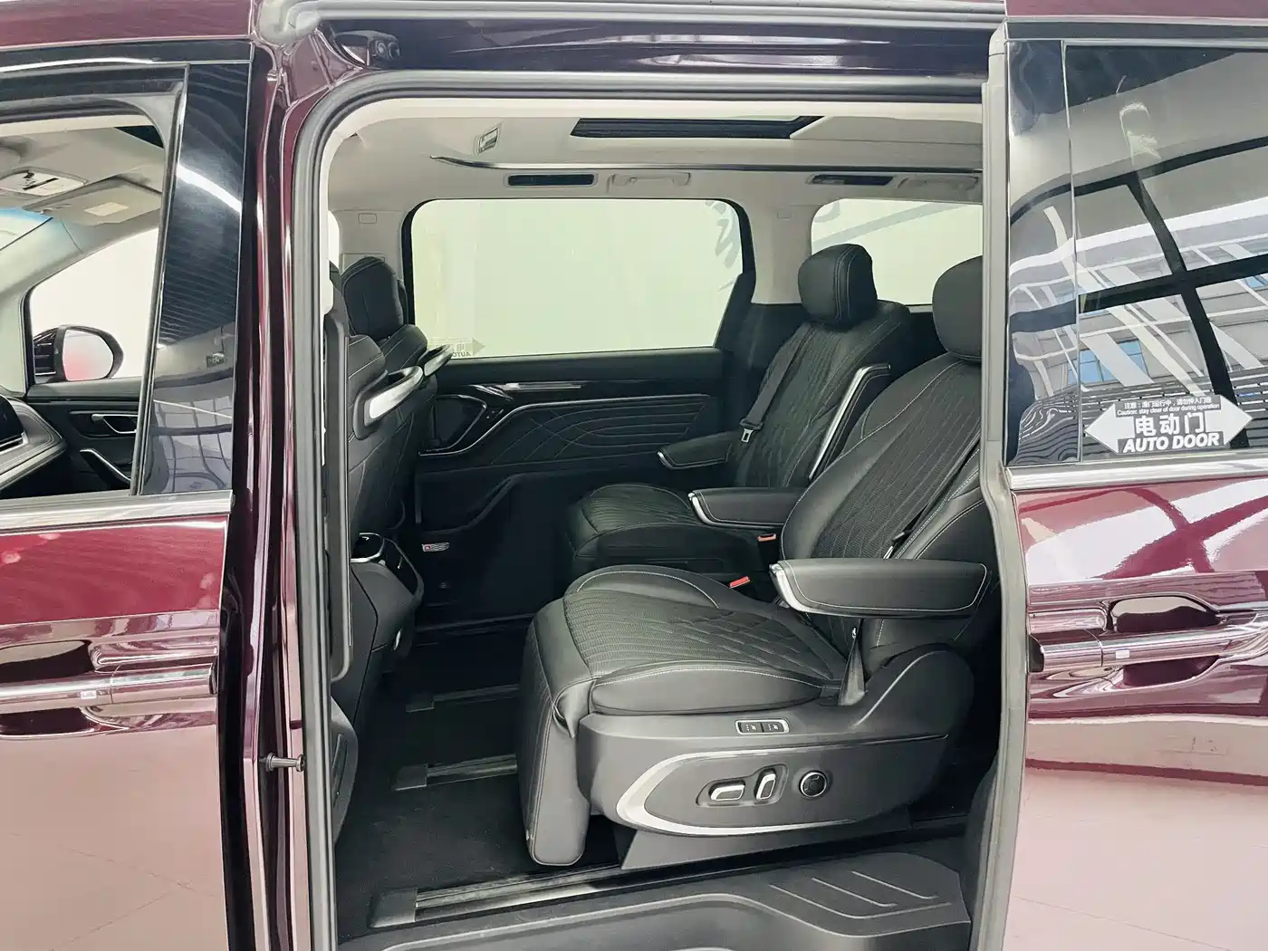 SAIC Maxus Dajia 9 2025 Long Range Forest 6-seater Edition фото 9