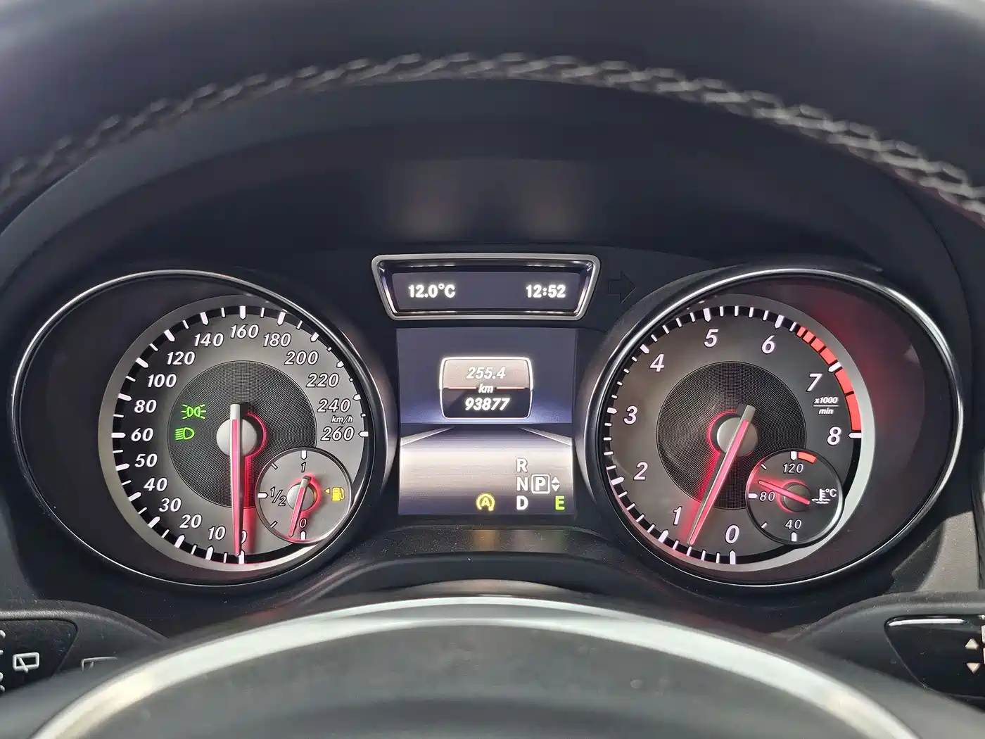 Mercedes-Benz GLA 2015 GLA 220 4MATIC Fashion Edition фото 13