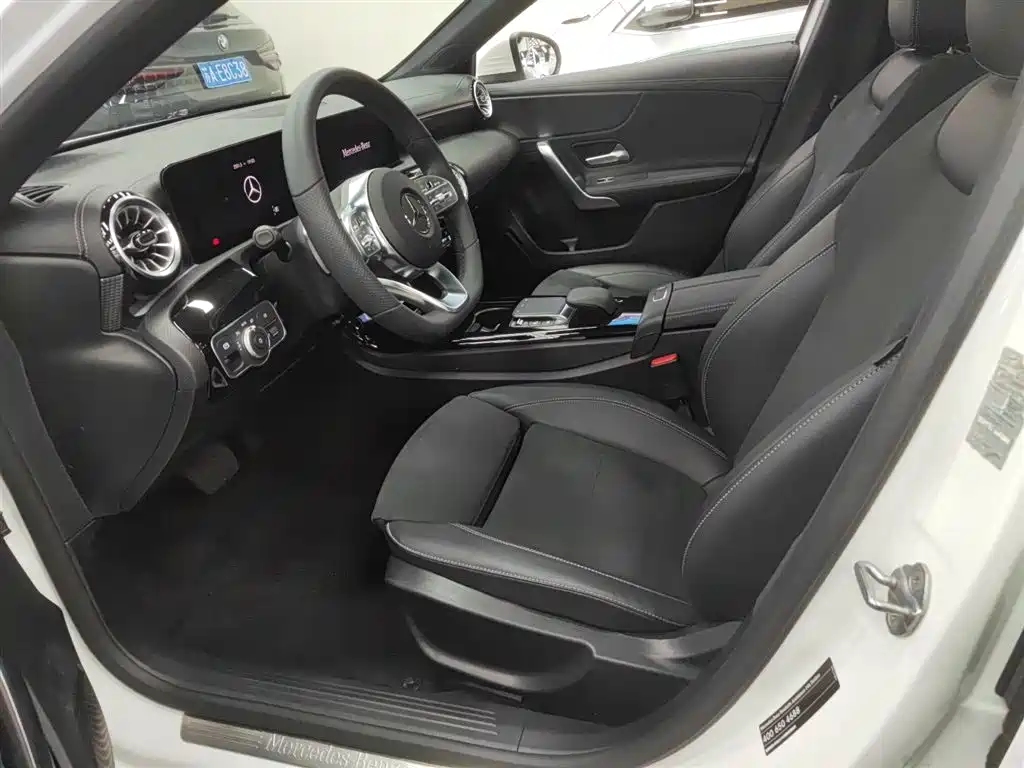 Mercedes-Benz A-Class 2022 Facelift II A 200 L Sport Sedan Fashion фото 11
