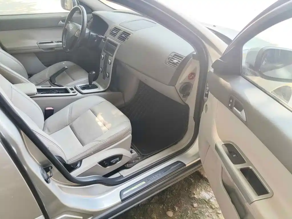 Volvo S40 2009 2007 2.4i Elegance Edition