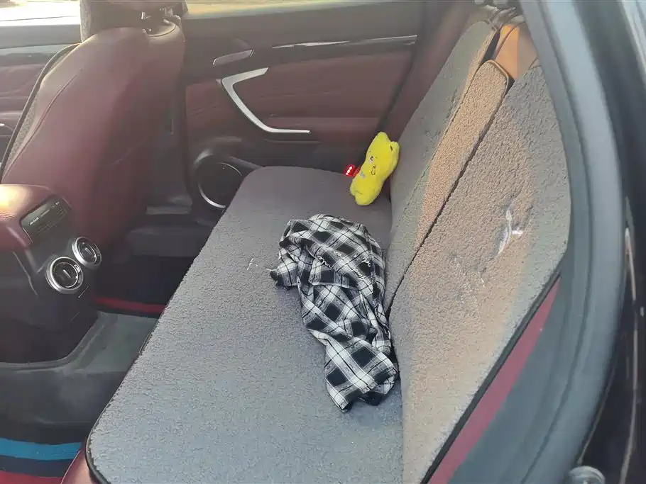 WEI PAI WEI BRAND VV7