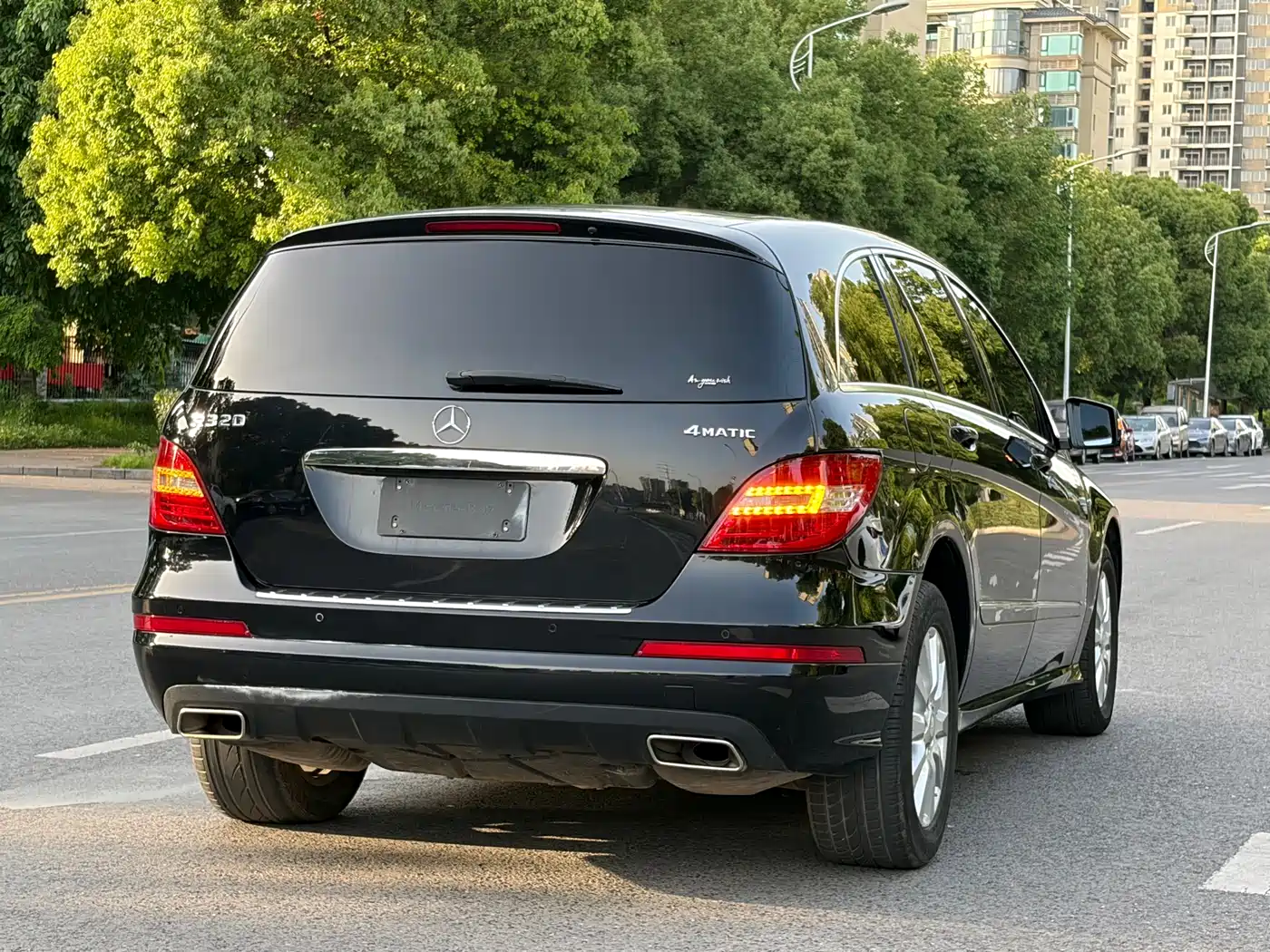 Mercedes-Benz R-Class 2017 R 320 4MATIC Business Collector's Edition фото 5