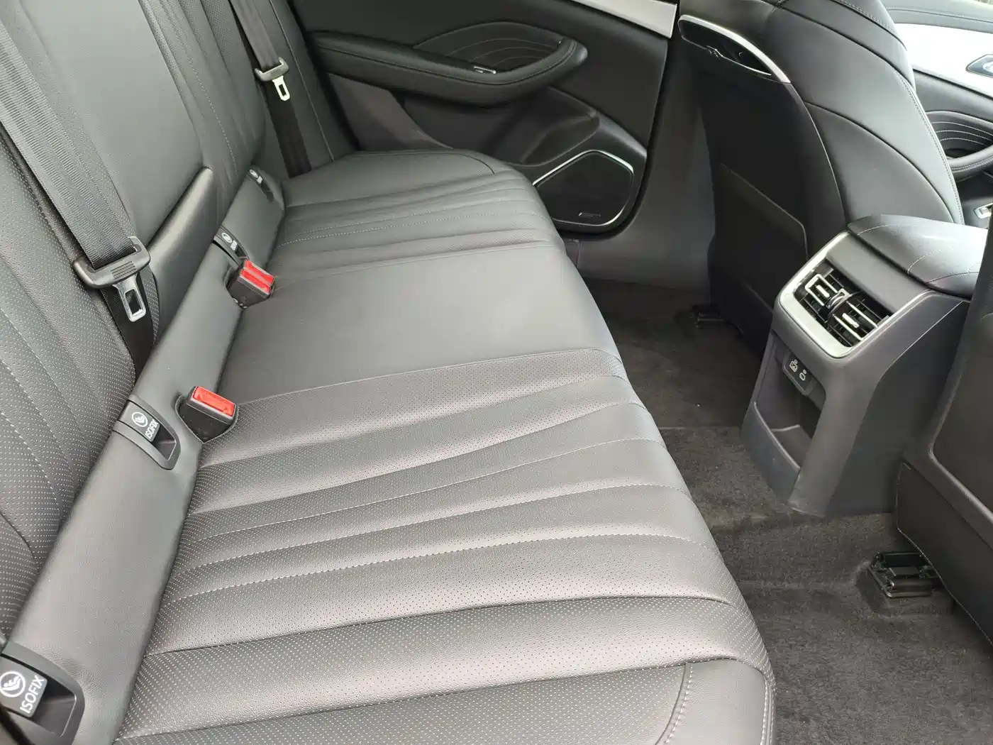 Hongqi H5 2023 1.5T DCT Smart Connect Joy Edition фото 13