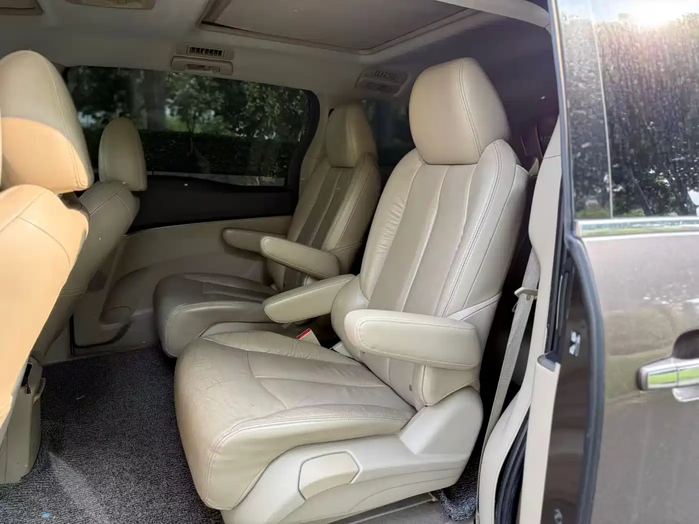 Buick GL8 2014 2.4L LT Luxury Business Executive фото 6