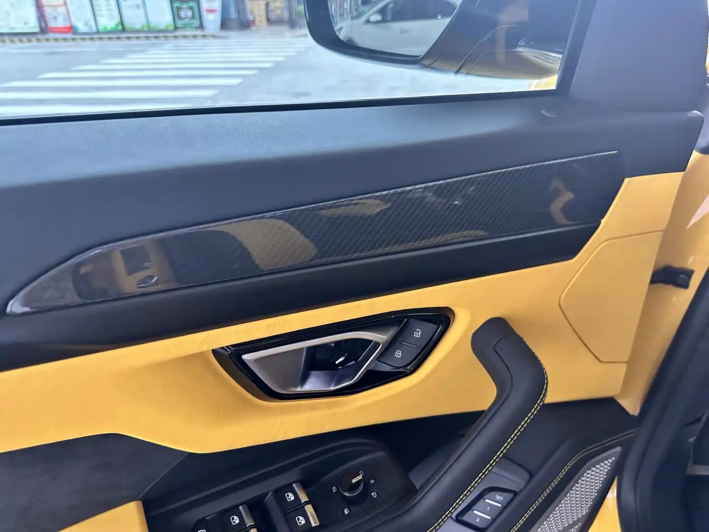 Lamborghini Urus 2021 4.0T V8 фото 7