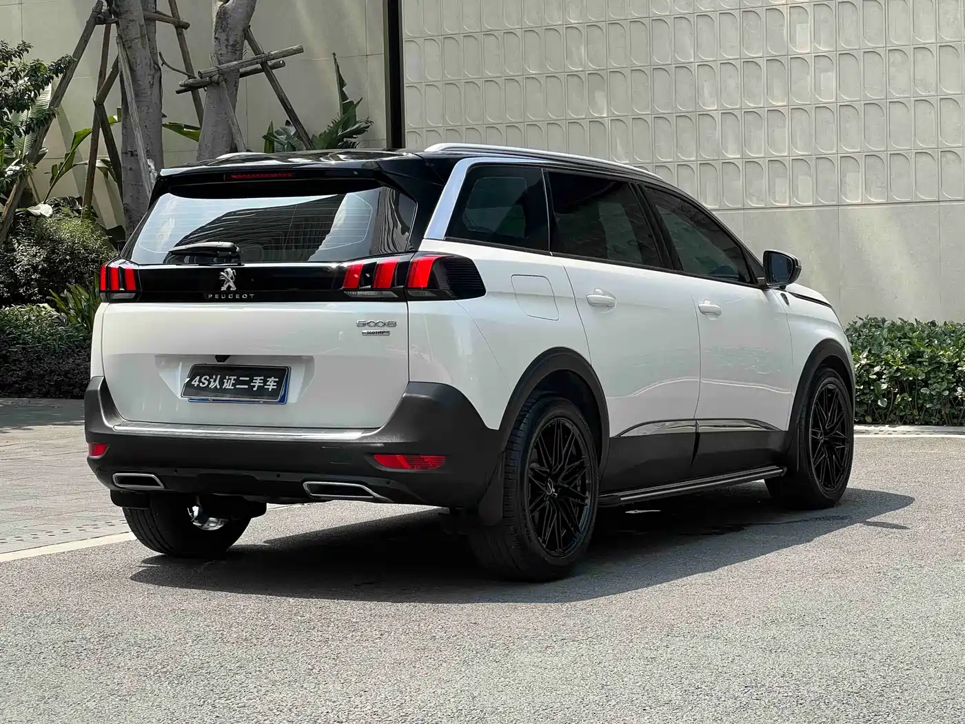 Peugeot 5008 2021 360THP 5-seater Performance Edition фото 5