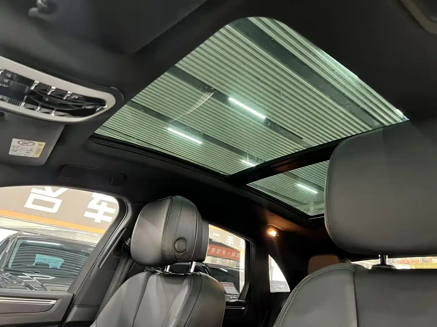 Porsche Macan 2017 Macan 2.0T фото 21