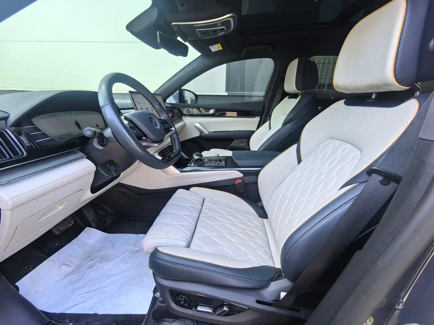 BYD Tang New Energy 2022 DM-p 215KM AWD Flagship фото 9