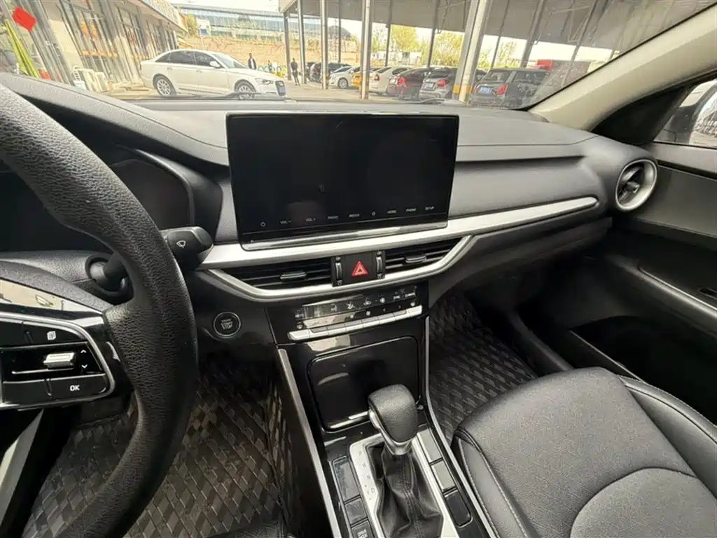 Kia K3 2020 1.5L CVT New Edge Sunroof Version фото 6