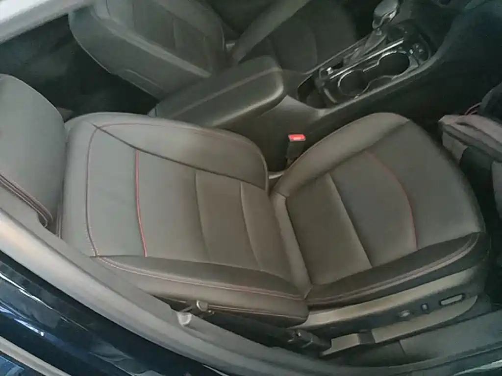 Фото 25 - Chevrolet Equinox