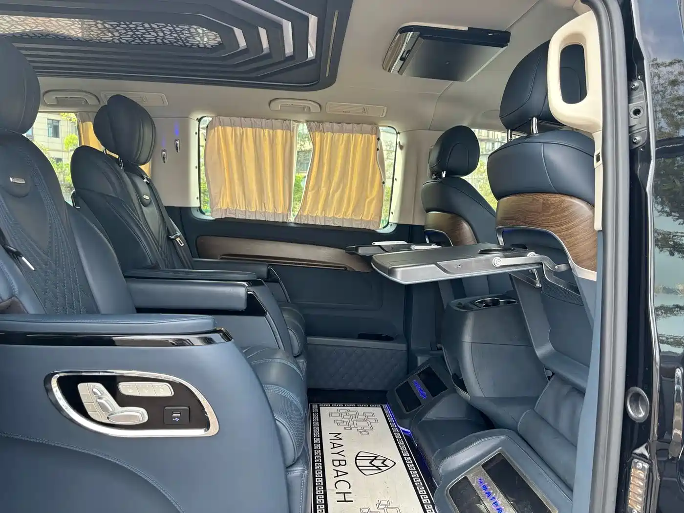 Mercedes-Benz Vito 2020 2.0T Business Edition (7-seater) фото 4