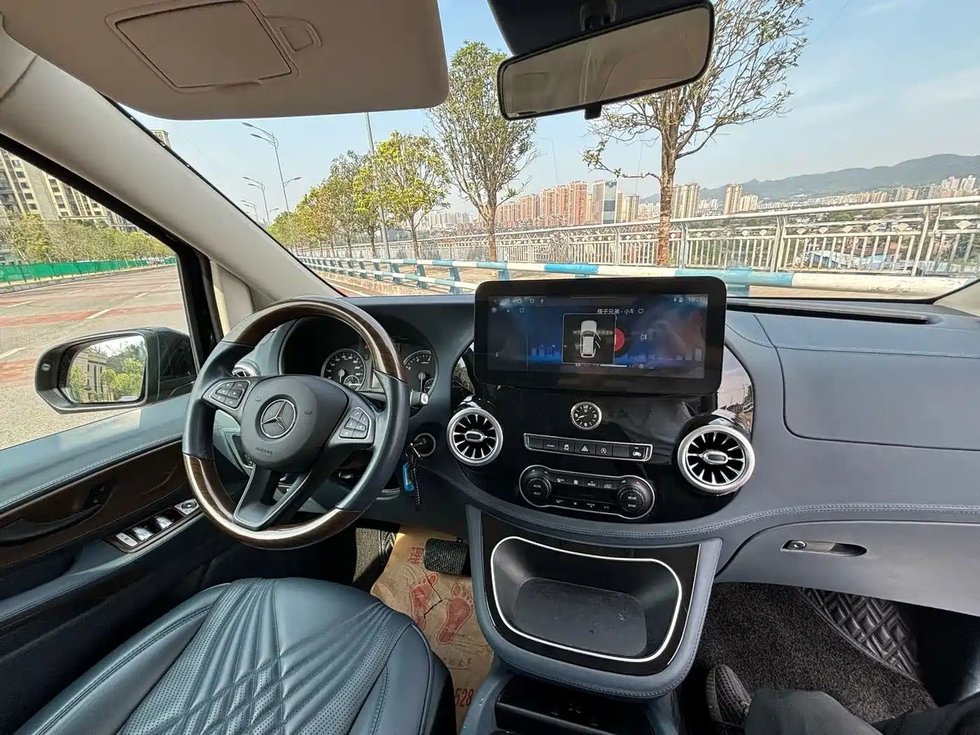 Mercedes-Benz Vito 2020 2.0T Business Edition (7-seater) фото 6