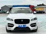 Фото 4 - Jaguar F-PACE