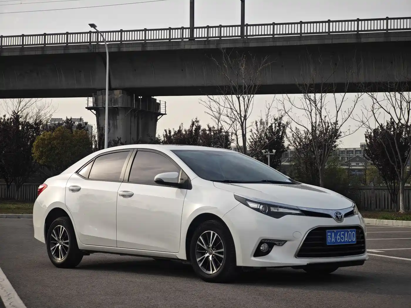Toyota Levin 2017 1.2T V CVT Luxury Edition фото 3
