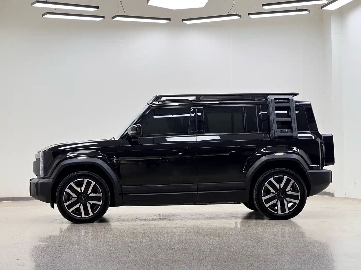 2025 iCAR 03