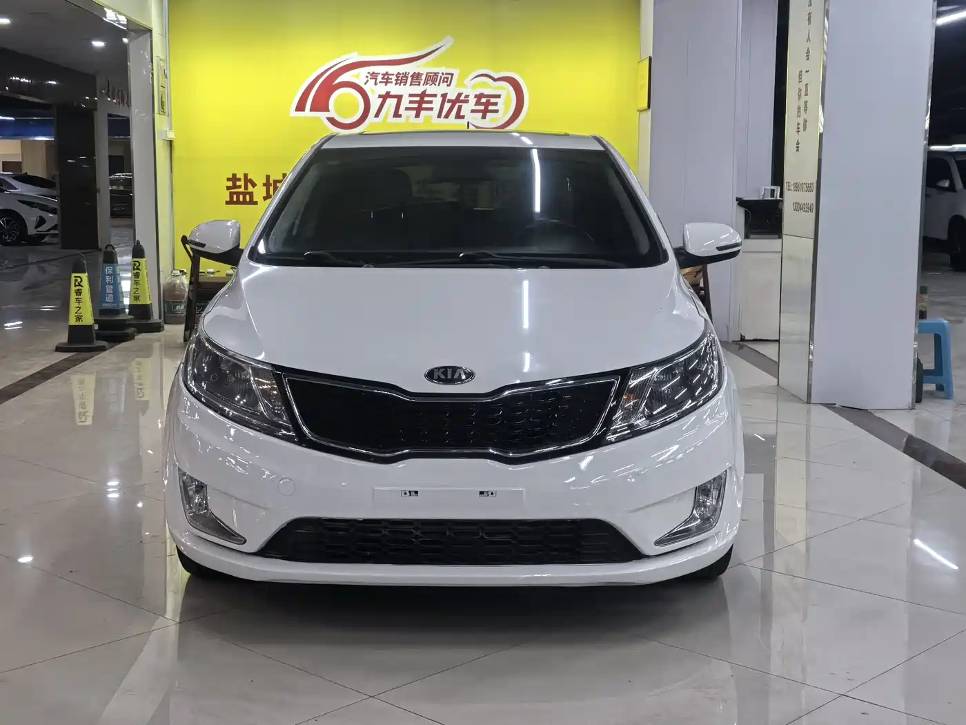 Kia K2 2012 Hatchback 1.6L AT Premium фото 2