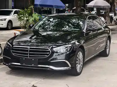 Mercedes-Benz E