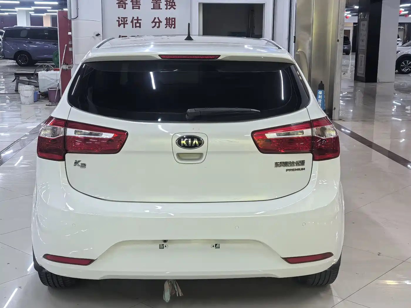Kia K2 2012 Hatchback 1.6L AT Premium фото 5