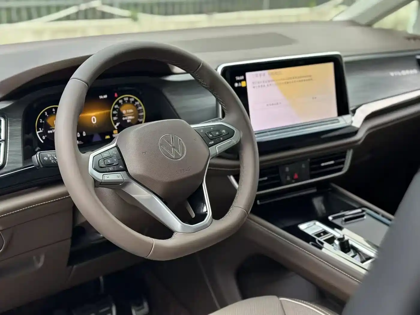 Volkswagen Viloran 2024 380TSI Executive Edition фото 3
