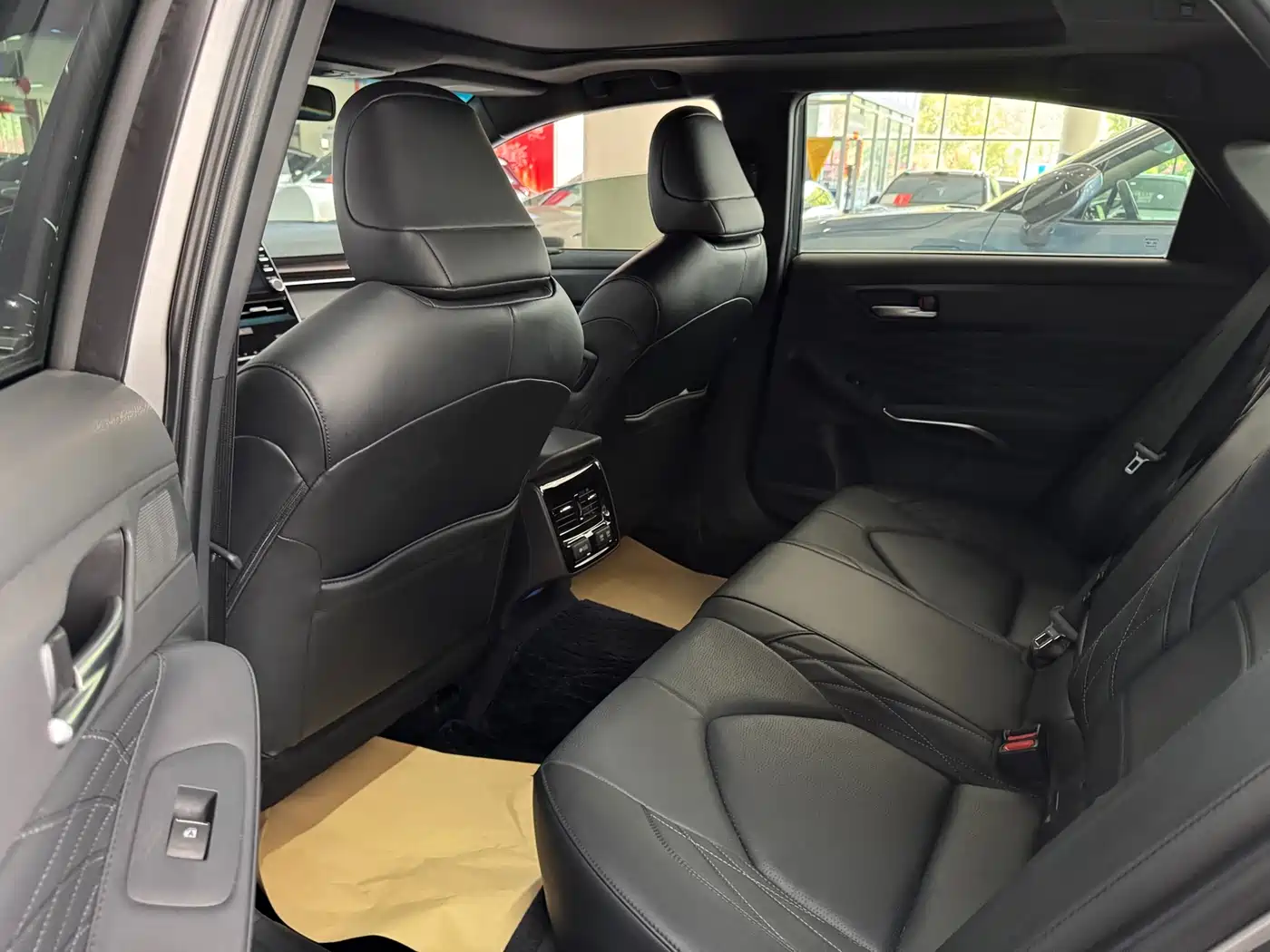 Toyota Avalon 2019 2.5L Touring Premium (China V) фото 6