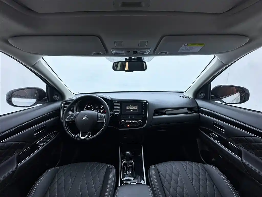 Mitsubishi Outlander 2021 2.0L FWD Comfort Edition 5-seater фото 22