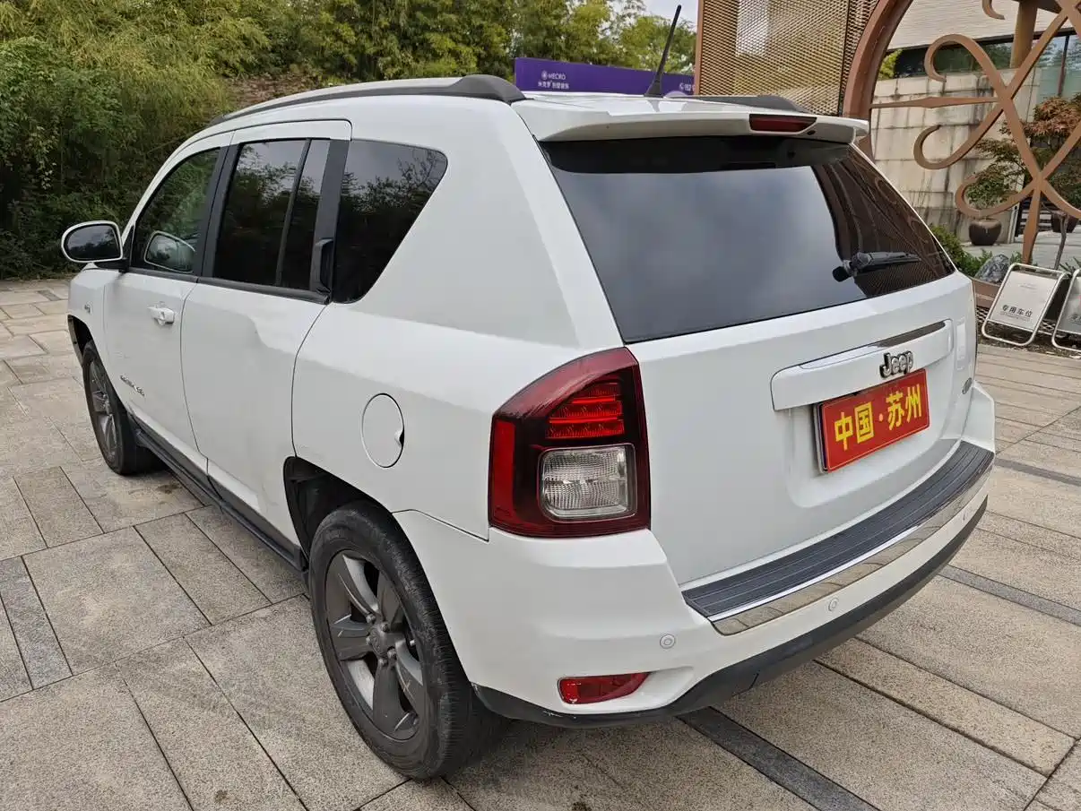 Jeep Compass (Import) 2014 2014 Facelift 2.4L 4WD Comfort Edition