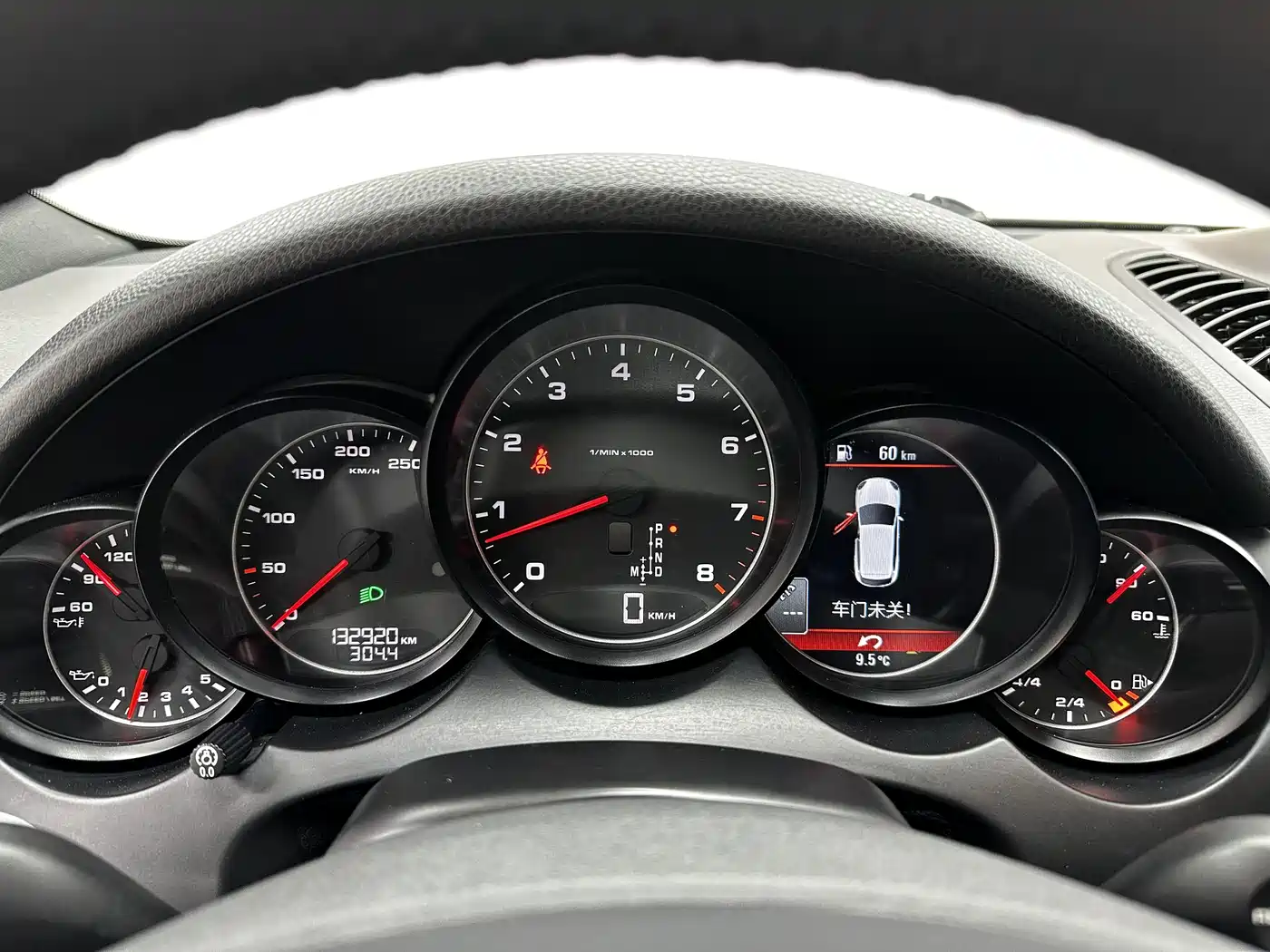Porsche Cayenne 2011 Cayenne 3.0T фото 15