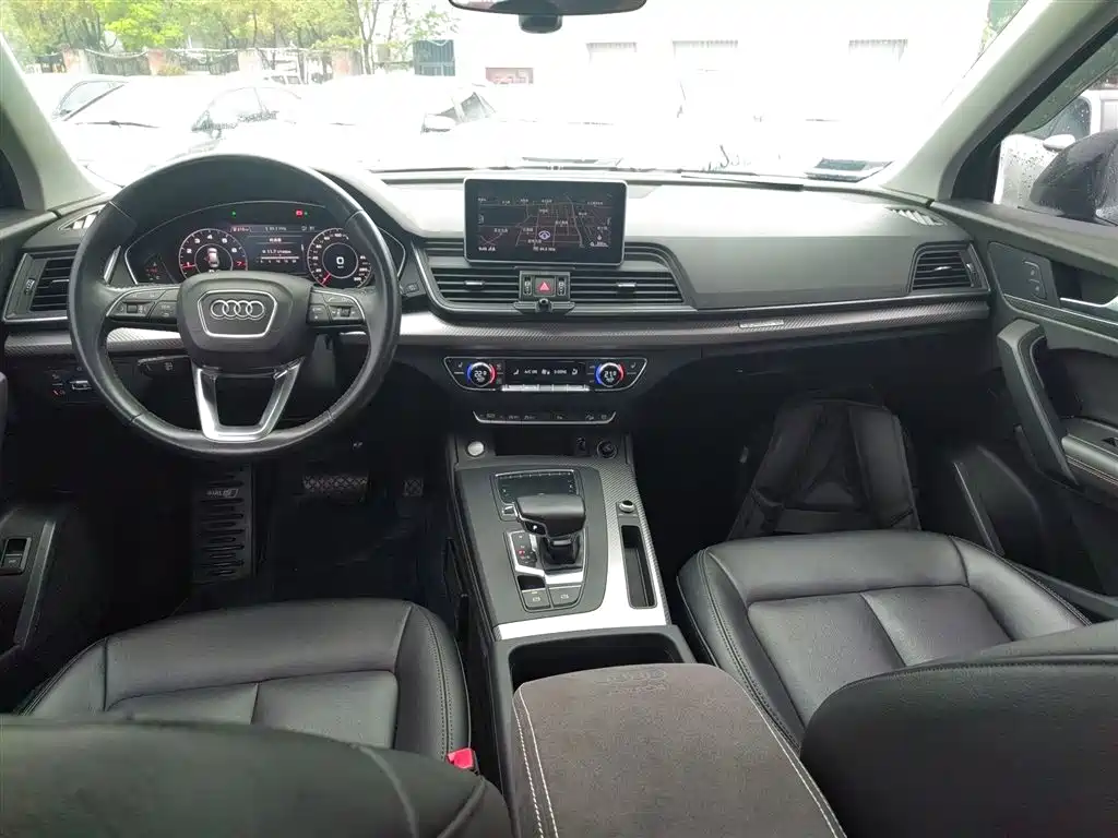 Audi Q5L 2018 45 TFSI Exclusive Fashion (China V) фото 6