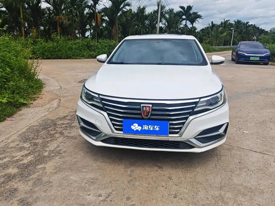 Roewe i6 2019 2020 PLUS 1.6L CVT 4G Connected Glory Flagship Edition