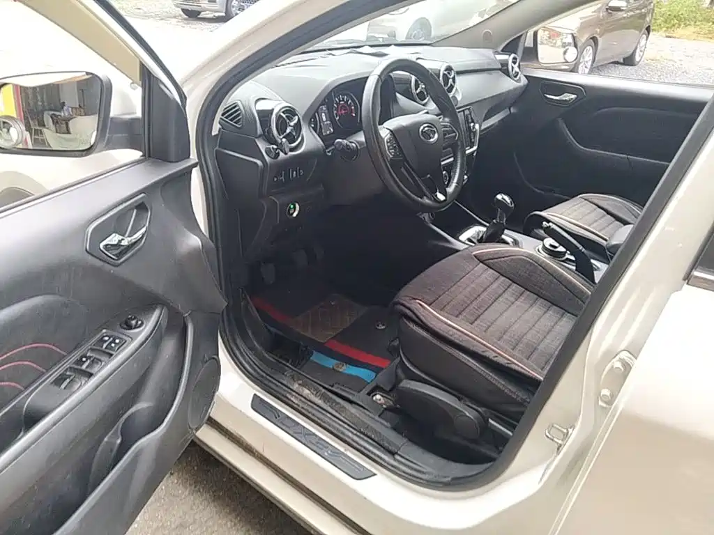 Soueast DX3 2018 2018 1.5L Manual Premium