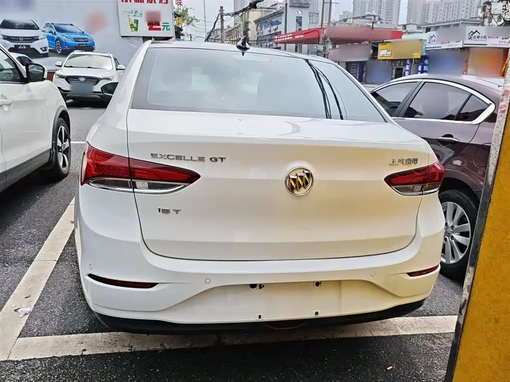 Buick Excelle 2019 15T DCT Progressive Type China VI фото 6