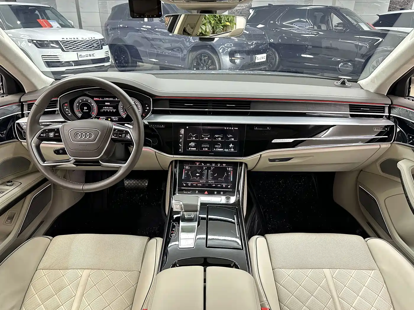 Фото 13 - Audi A8