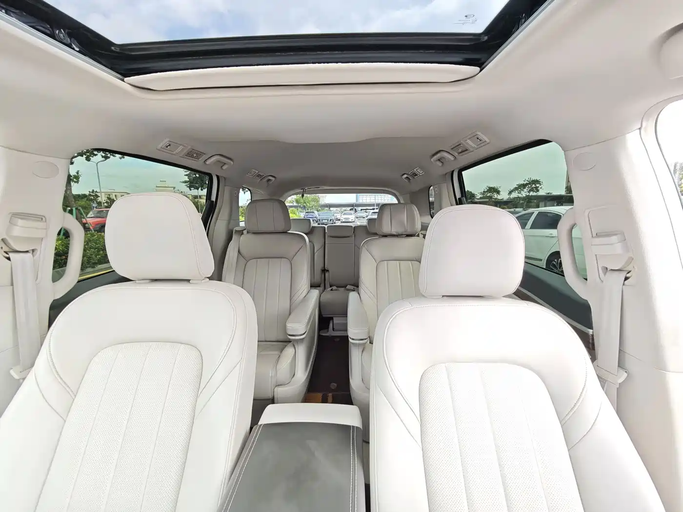 Фото 10 - GAC Trumpchi Trumpchi M8
