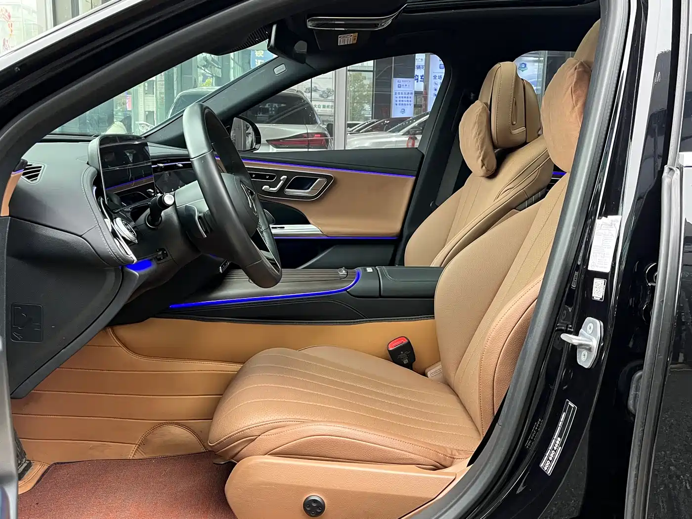 Mercedes-Benz E-Class 2024 Model E 300 L Luxury фото 5