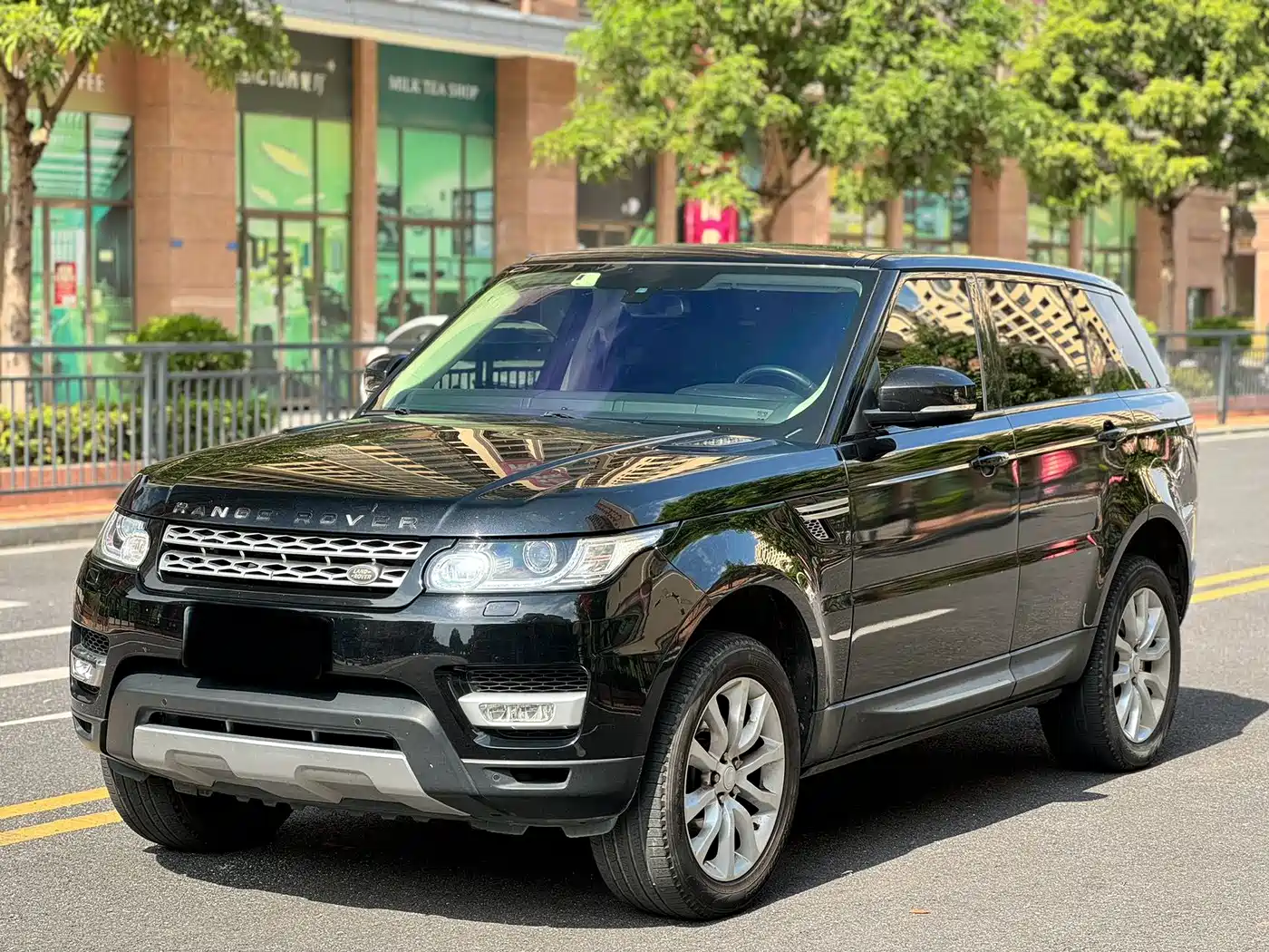 Land Rover Range Rover Sport 2016 Model 3.0 SC V6 HSE