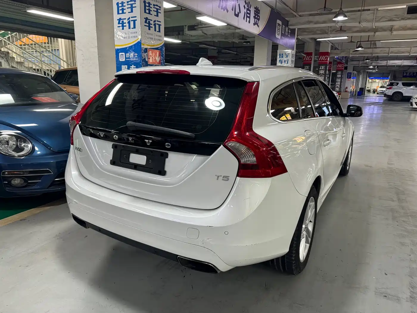 Volvo V60 2014 2014 Model Year Facelift T5 Inscription