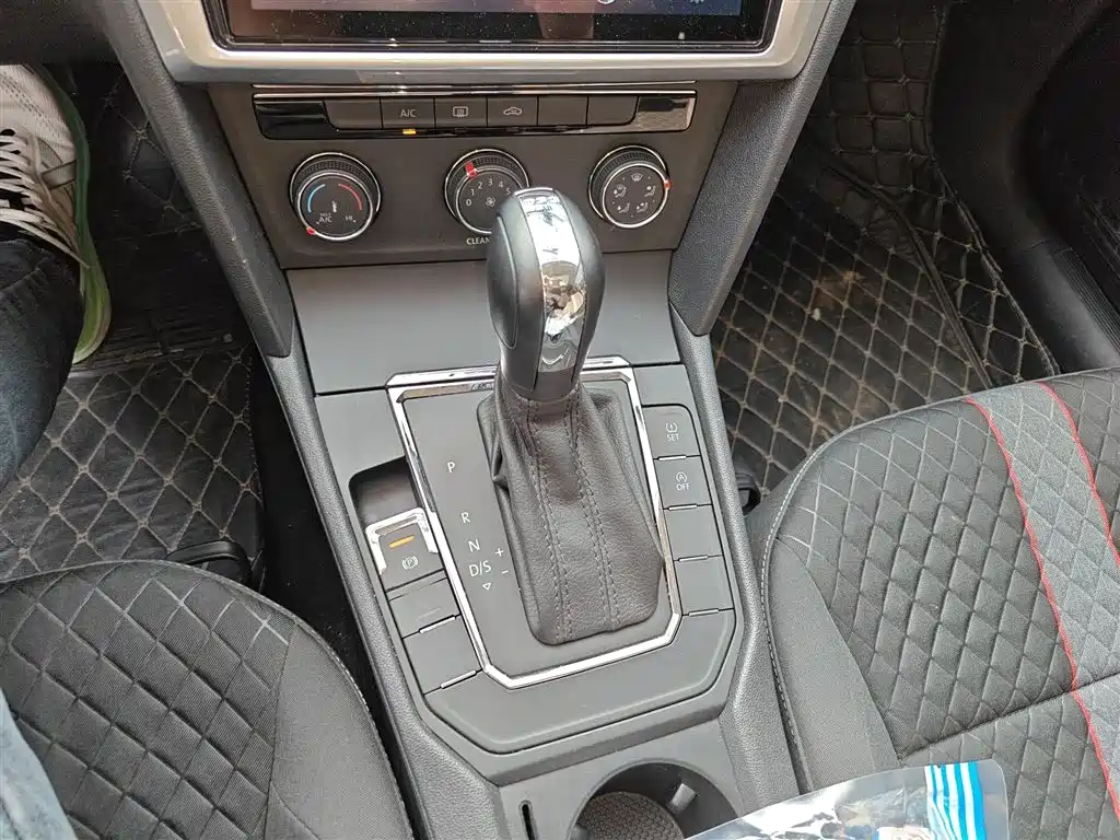 Volkswagen Lamando 2019 230TSI DSG Trend Edition China V фото 7