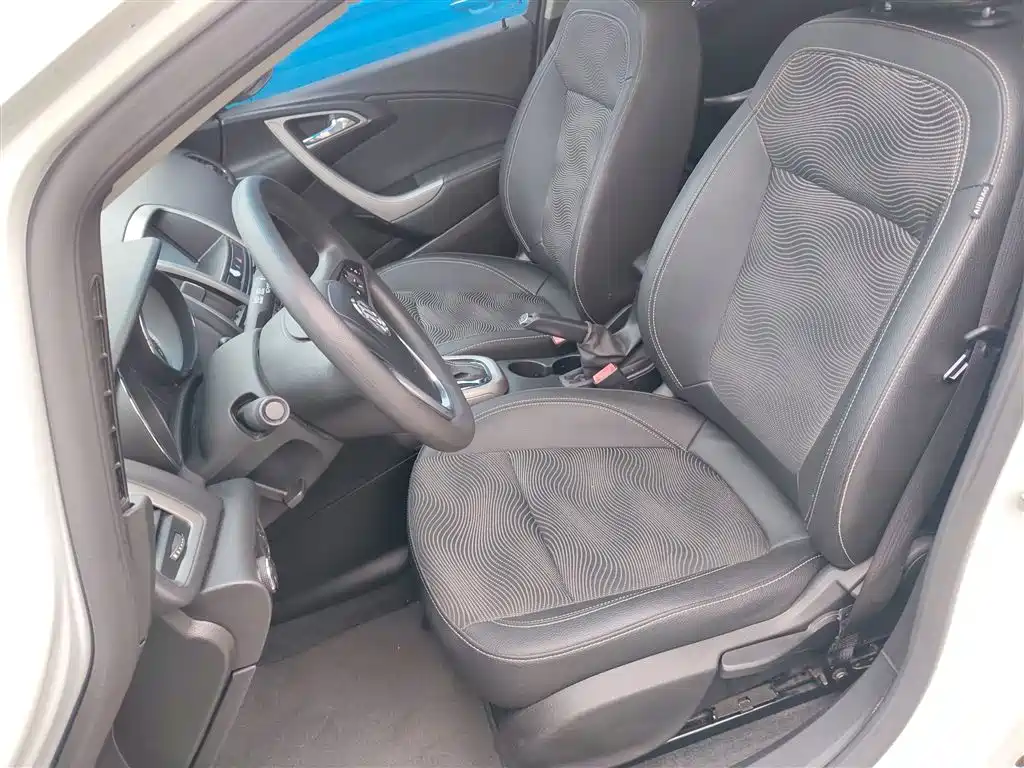 Buick Excelle 2014 XT 1.6L Automatic Fashion фото 11