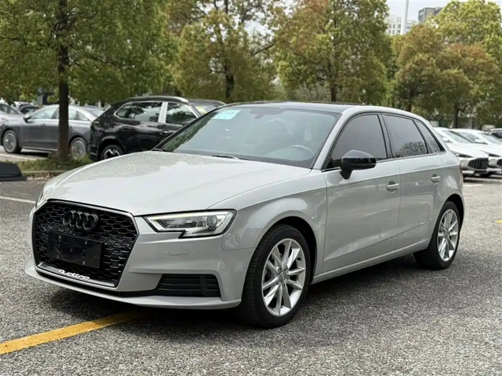 Audi A3 2018 30th Anniversary Sportback 35 TFSI Progressive фото 2