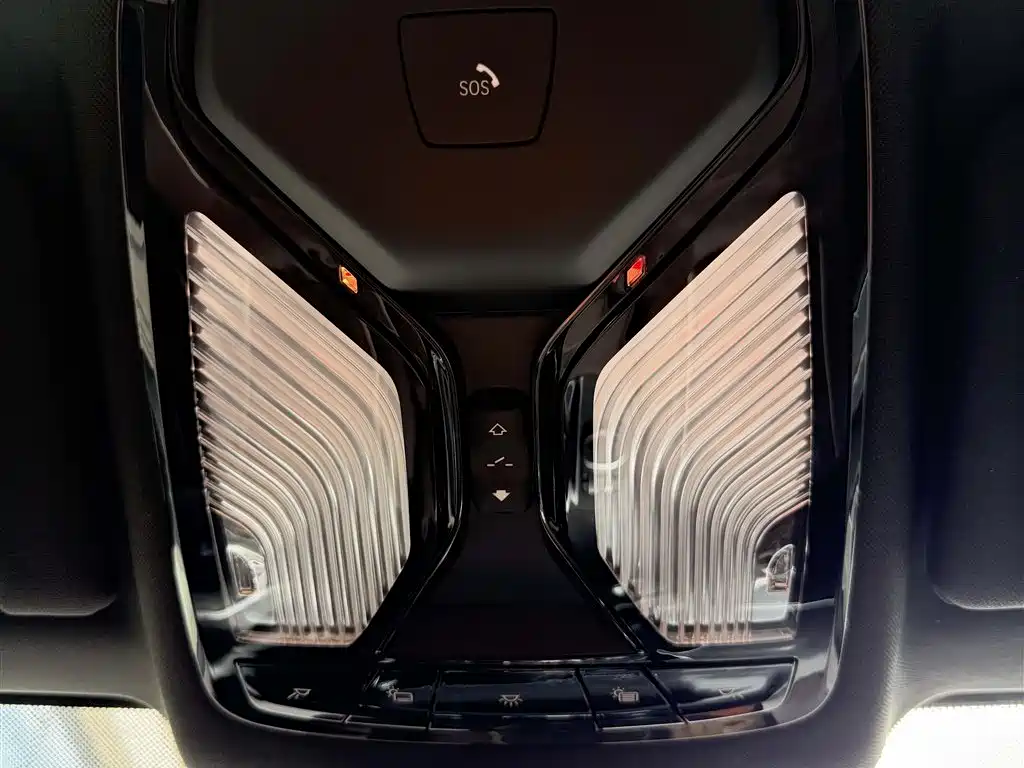 BMW 5 Series 2022 Model Second Facelift 530Li Leading M Sport Package фото 19