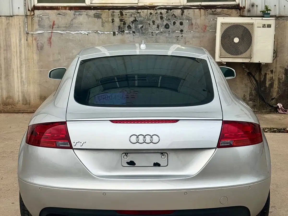 Фото 3 - Audi TT