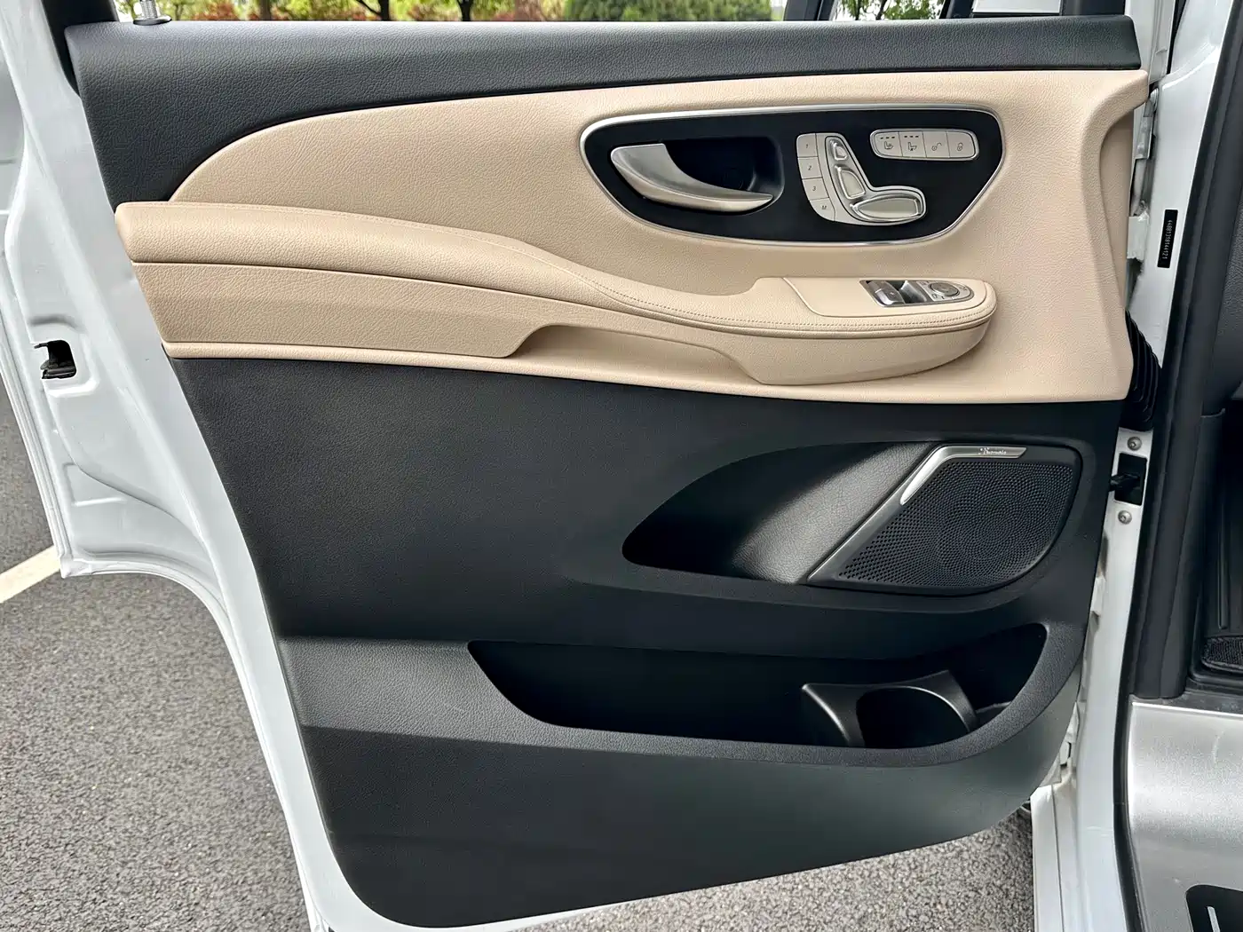 Mercedes-Benz V-Class 2021 V 260 Premium Edition фото 11