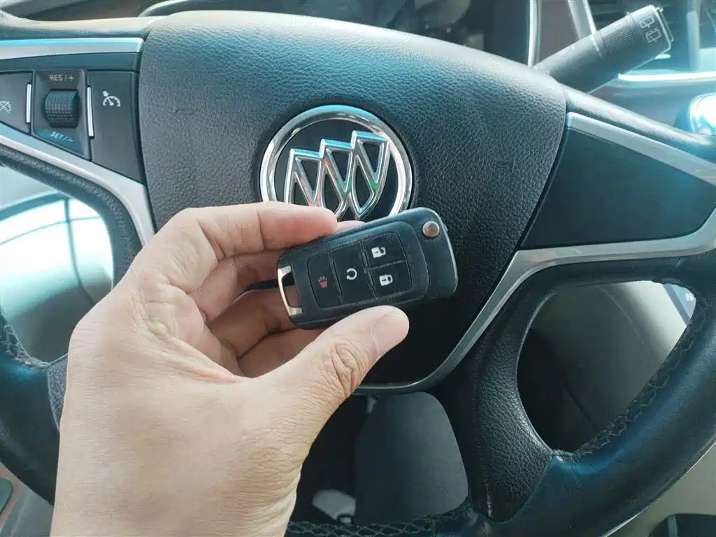 Buick GL8 2015 2.4L Luxury Business Exclusive Edition фото 9